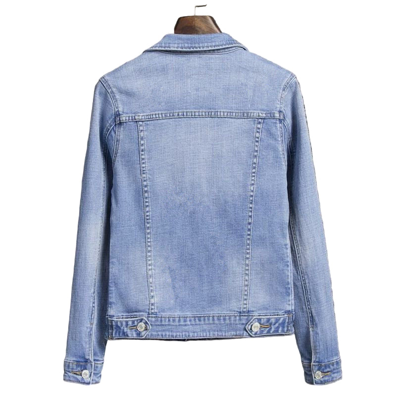 <p>Thoughtfully composed with an editorial sensibility, this piece embodies understated luxury through texture, movement, and presence. It transitions seamlessly through the day with confidence and quiet sophistication.</p>