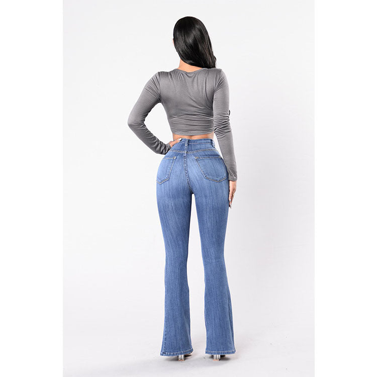 <p>A luminous expression of modern refinement, designed to catch the light with subtle elegance. Its quiet radiance lends a sense of occasion to even the most understated ensemble.</p>