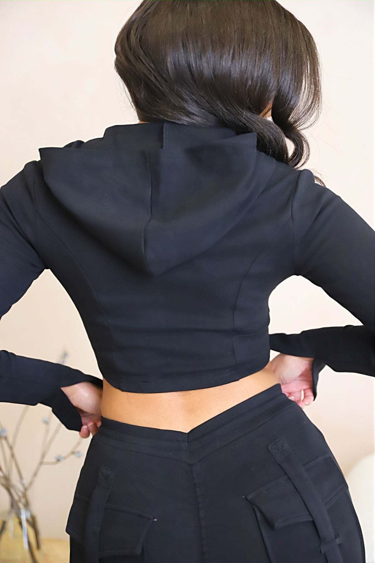 <p>Thoughtfully composed with an editorial sensibility, this piece embodies understated luxury through texture, movement, and presence. It transitions seamlessly through the day with confidence and quiet sophistication.</p>