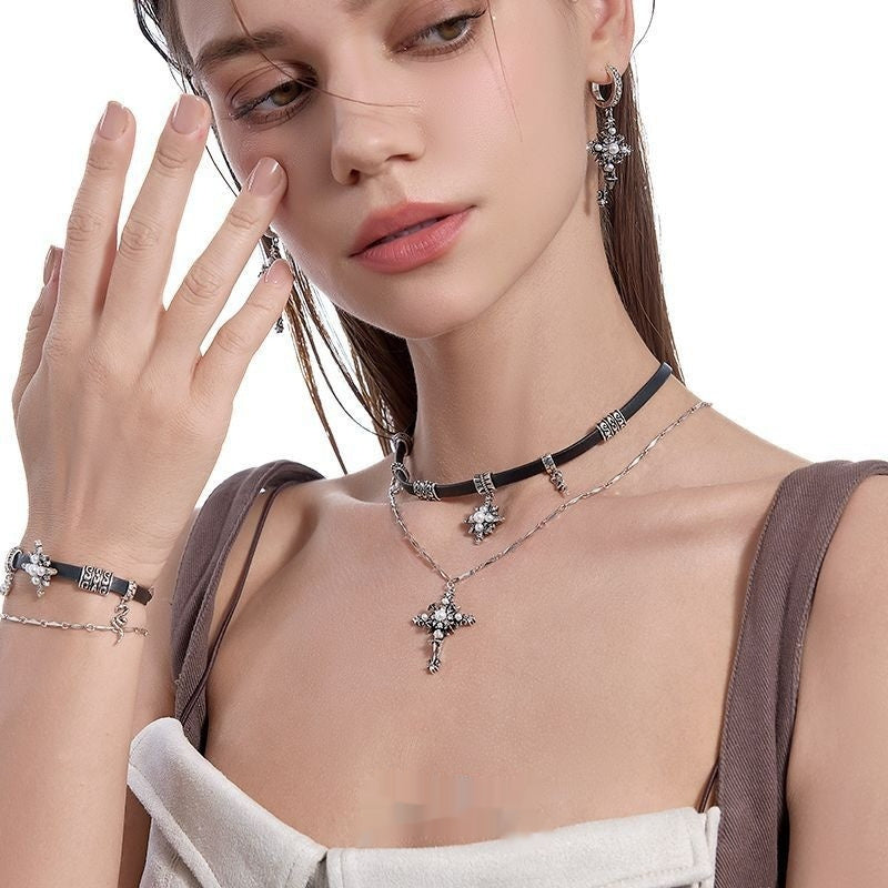 Women's Personality Asterism Cross Necklace