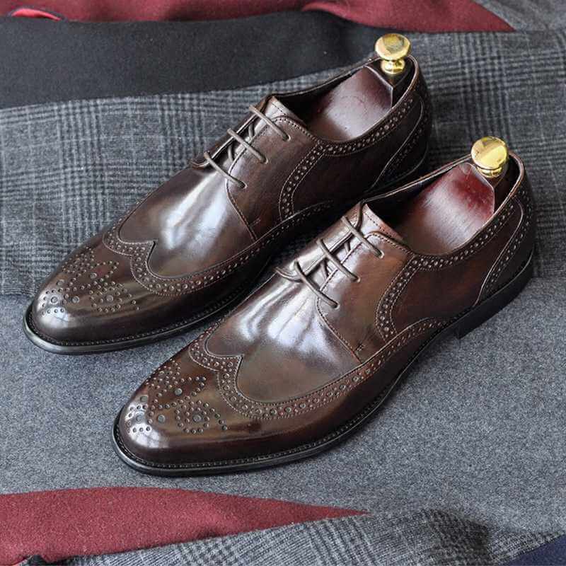<p>Designed to move with confidence and grace, this style delivers a polished finish with enduring appeal. The silhouette feels timeless, elevated, and effortlessly poised.</p>