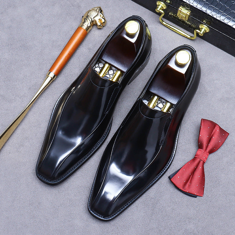 <p>Designed to move with confidence and grace, this style delivers a polished finish with enduring appeal. The silhouette feels timeless, elevated, and effortlessly poised.</p>