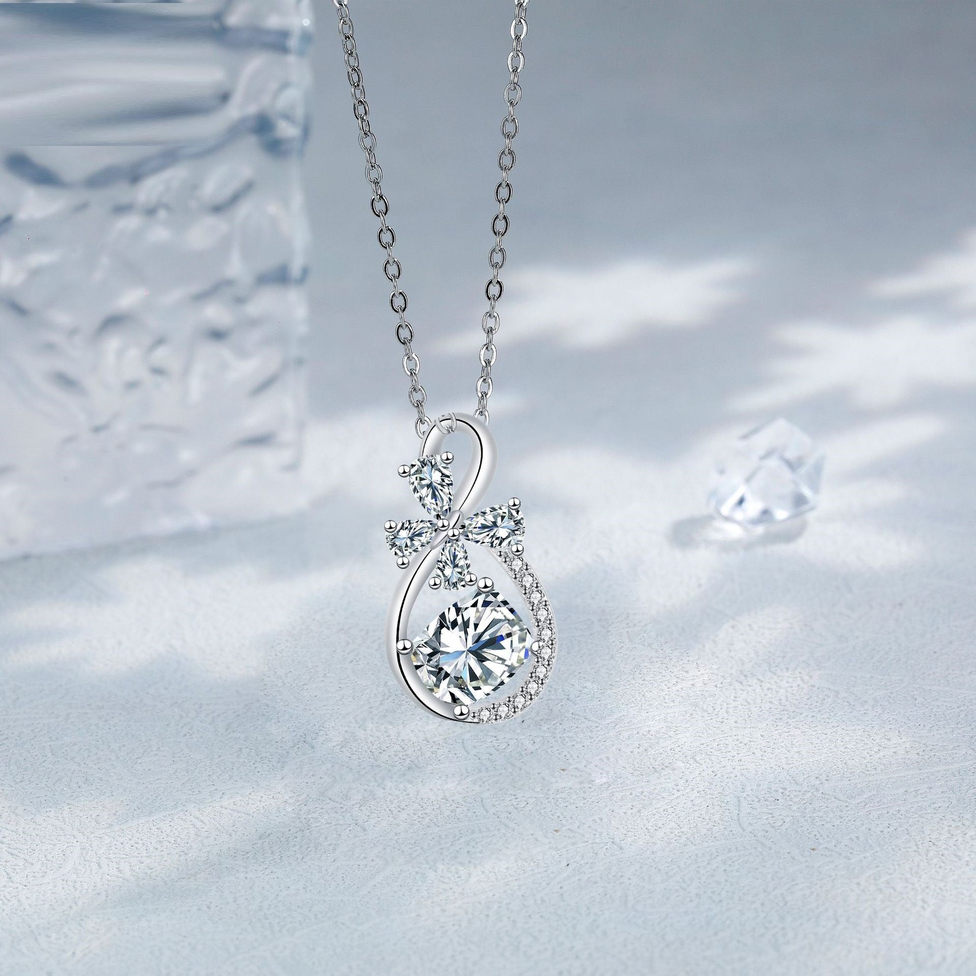 European And American Style Infinite Love Inlaid Necklace Women's High-grade Romantic