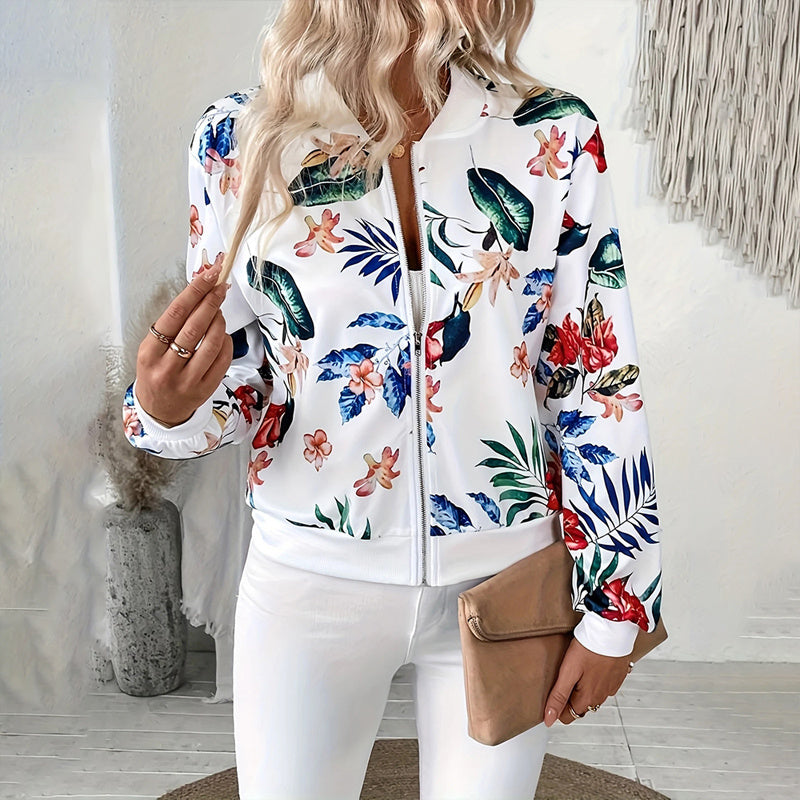 <p>A luminous expression of modern refinement, designed to catch the light with subtle elegance. Its quiet radiance lends a sense of occasion to even the most understated ensemble.</p>