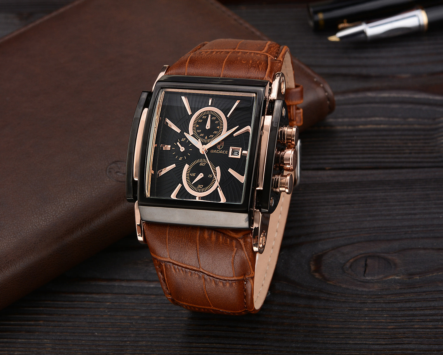 <p>A luminous expression of modern refinement, designed to catch the light with subtle elegance. Its quiet radiance lends a sense of occasion to even the most understated ensemble.</p>