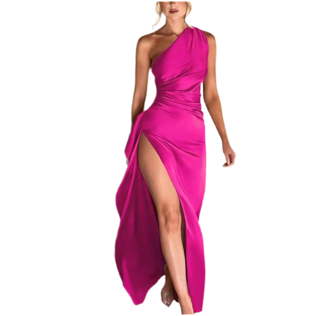 <p>Cut with fluid elegance, this silhouette glides through the evening with quiet confidence and an unmistakable sense of allure. Every movement reveals a refined presence that lingers long after the moment has passed.</p>