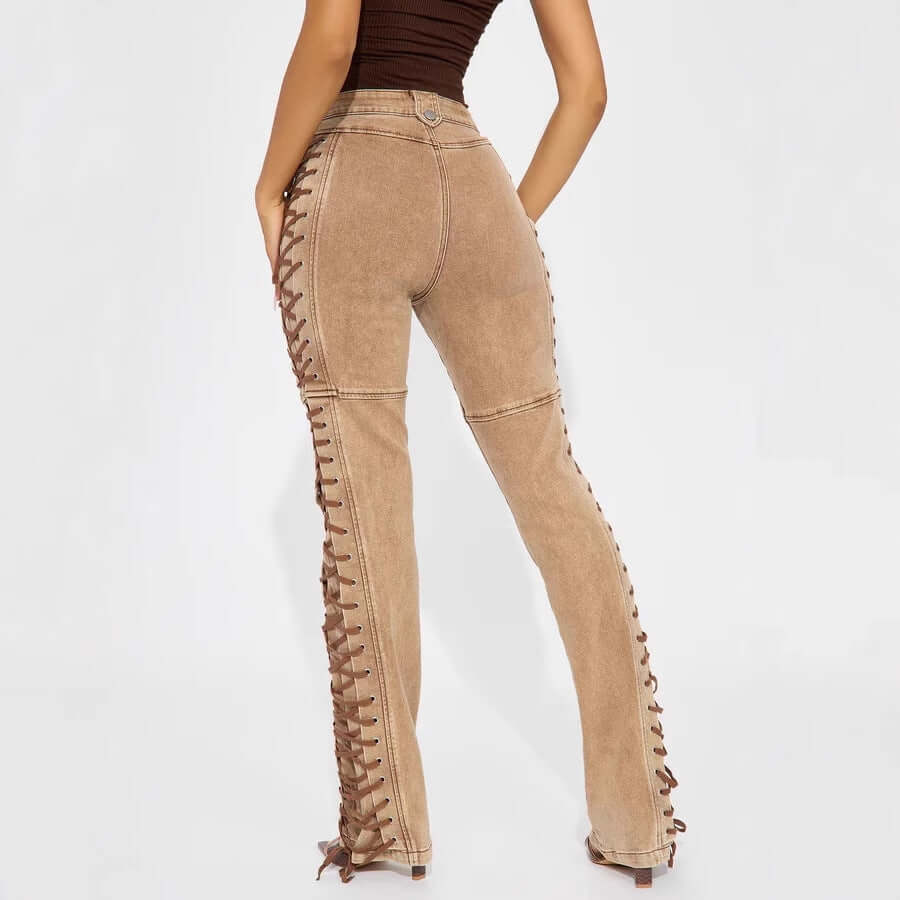 <p>A luminous expression of modern refinement, designed to catch the light with subtle elegance. Its quiet radiance lends a sense of occasion to even the most understated ensemble.</p>