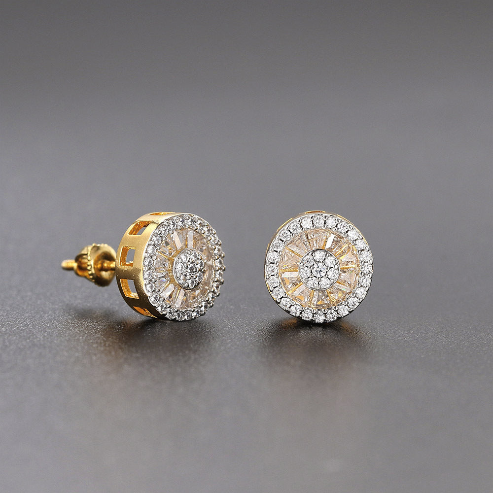<p>A luminous expression of modern refinement, designed to catch the light with subtle elegance. Its quiet radiance lends a sense of occasion to even the most understated ensemble.</p>