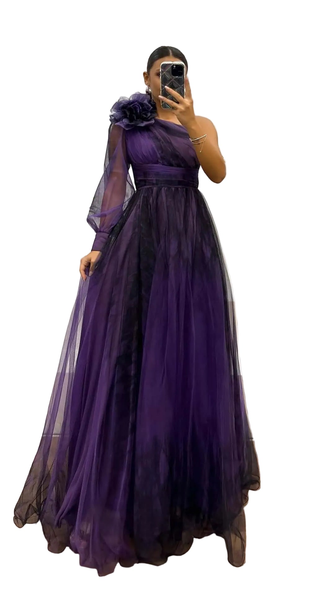 <p>Cut with fluid elegance, this silhouette glides through the evening with quiet confidence and an unmistakable sense of allure. Every movement reveals a refined presence that lingers long after the moment has passed.</p>