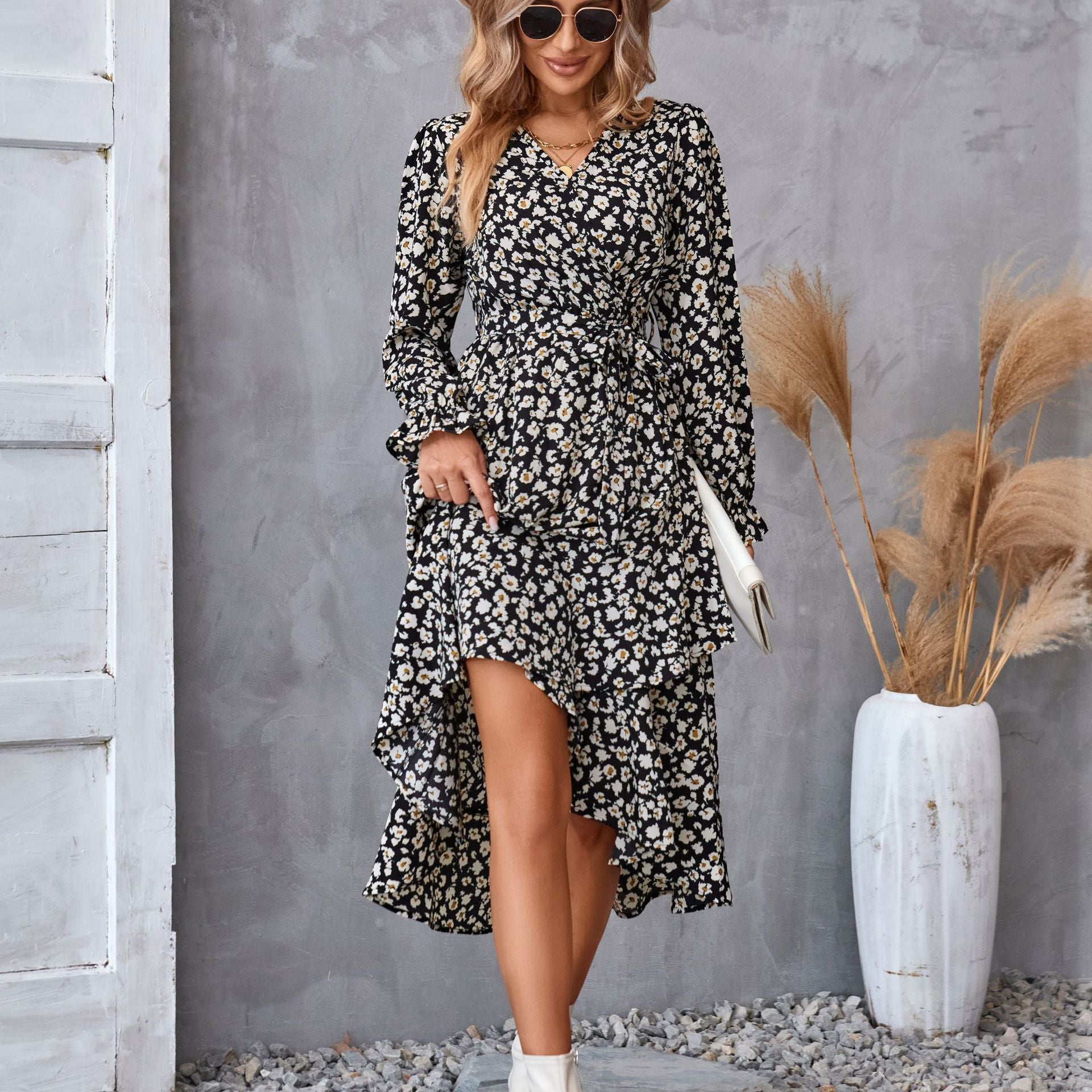 <p>Cut with fluid elegance, this silhouette glides through the evening with quiet confidence and an unmistakable sense of allure. Every movement reveals a refined presence that lingers long after the moment has passed.</p>