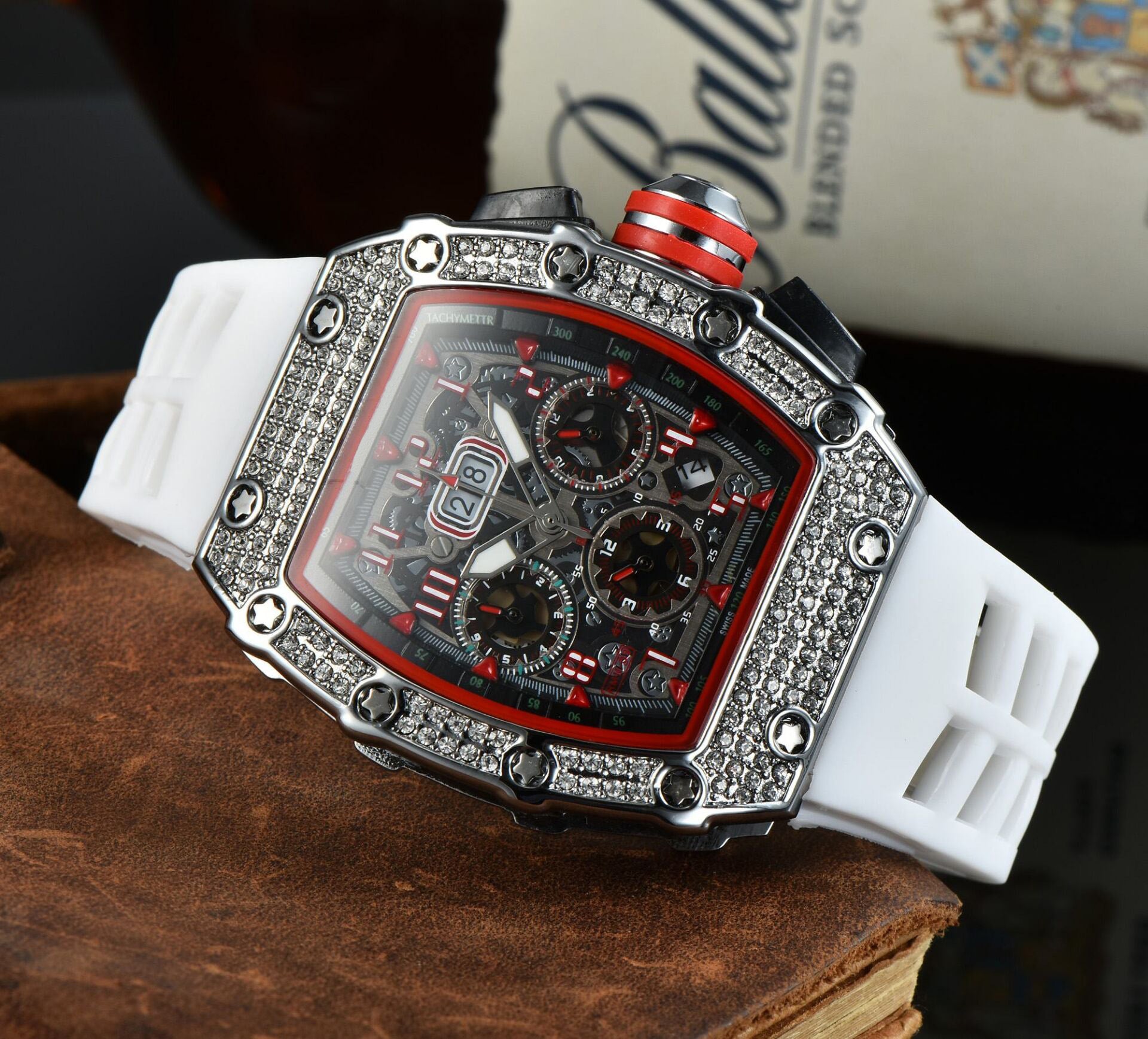 <p>A luminous expression of modern refinement, designed to catch the light with subtle elegance. Its quiet radiance lends a sense of occasion to even the most understated ensemble.</p>