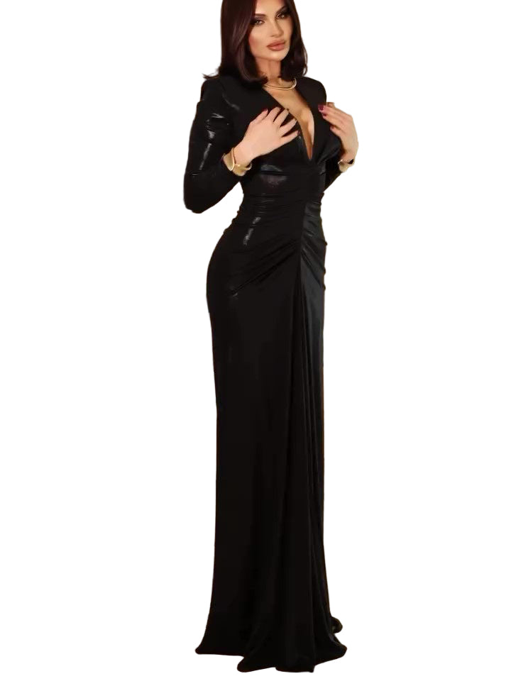 <p>Cut with fluid elegance, this silhouette glides through the evening with quiet confidence and an unmistakable sense of allure. Every movement reveals a refined presence that lingers long after the moment has passed.</p>