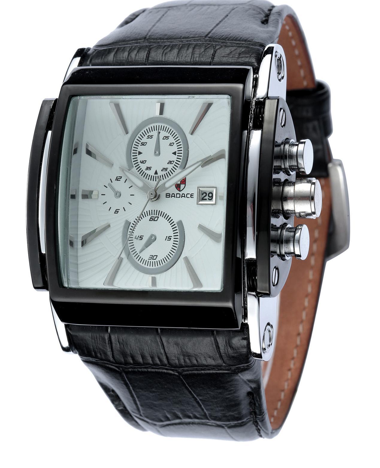<p>A luminous expression of modern refinement, designed to catch the light with subtle elegance. Its quiet radiance lends a sense of occasion to even the most understated ensemble.</p>