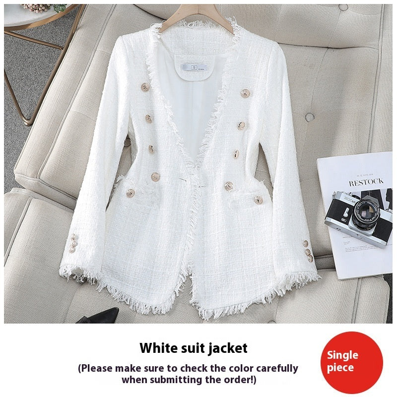 <p>Thoughtfully composed with an editorial sensibility, this piece embodies understated luxury through texture, movement, and presence. It transitions seamlessly through the day with confidence and quiet sophistication.</p>