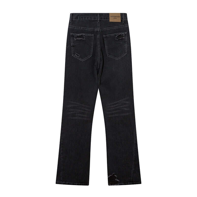 <p>Thoughtfully composed with an editorial sensibility, this piece embodies understated luxury through texture, movement, and presence. It transitions seamlessly through the day with confidence and quiet sophistication.</p>