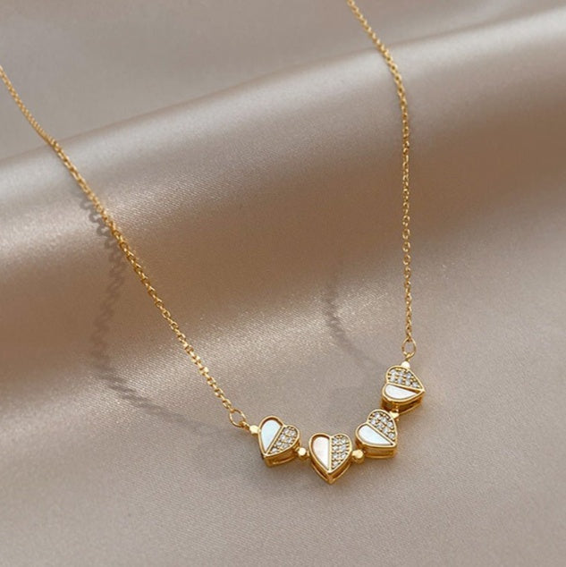 Luxury Four Leaf Clover Pendant Necklace.