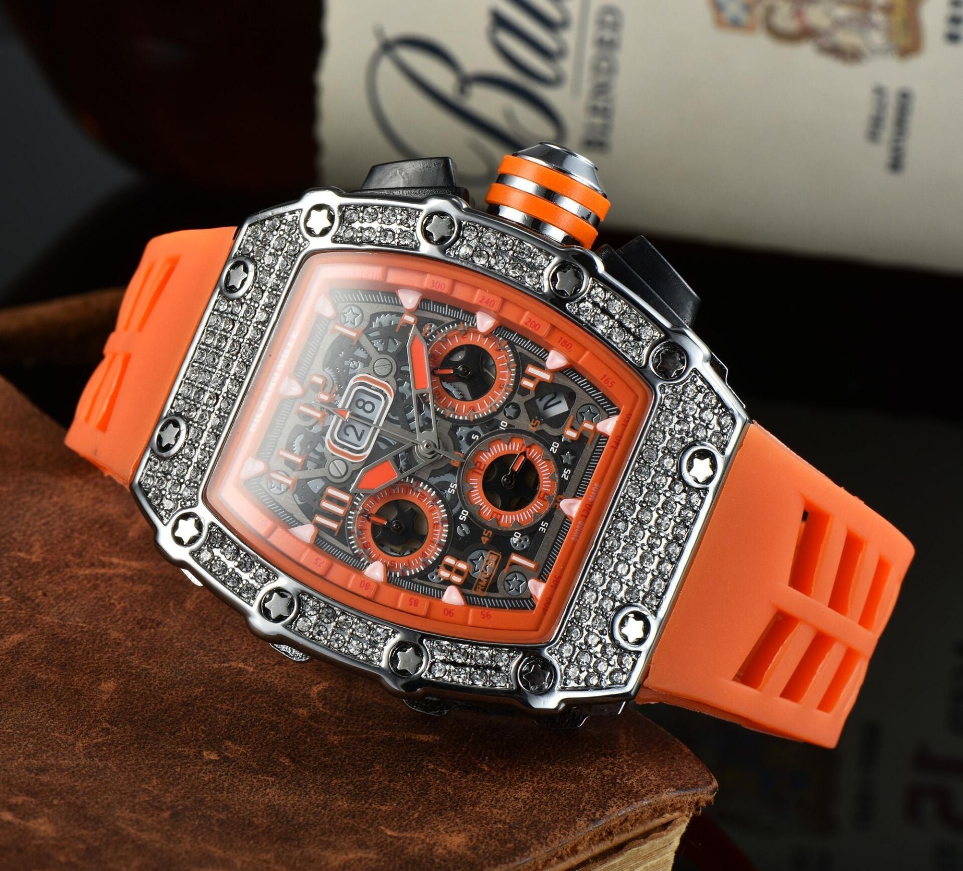 <p>A luminous expression of modern refinement, designed to catch the light with subtle elegance. Its quiet radiance lends a sense of occasion to even the most understated ensemble.</p>